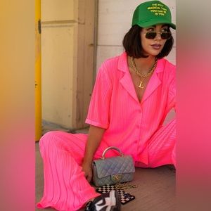 Dressed in LaLa NWT The World is Yours Plissé Set in Electric Pink Medium